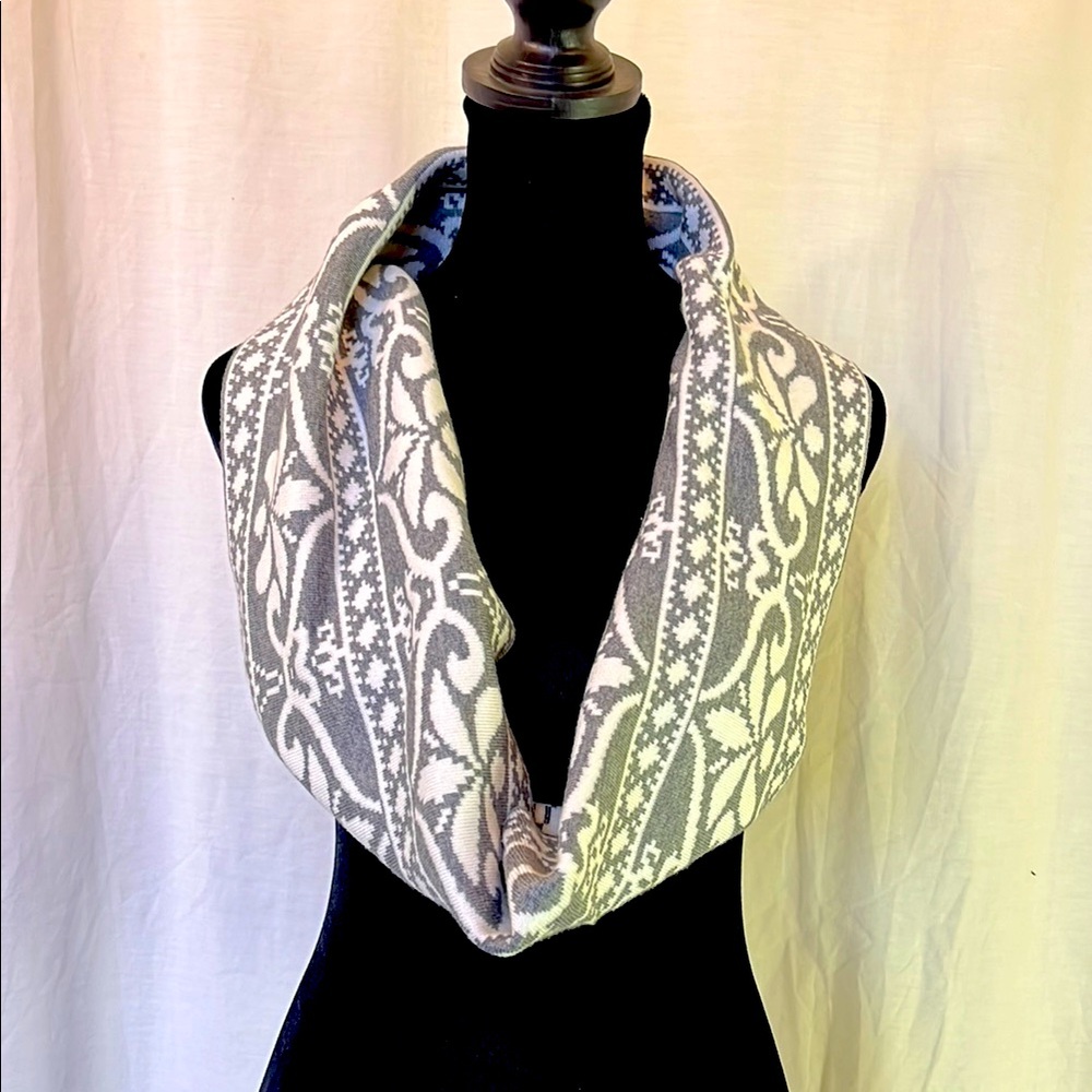 **2/$18** Belk scarf